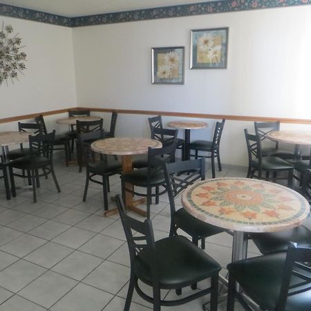Super 8 By Wyndham Ogallala Exterior foto