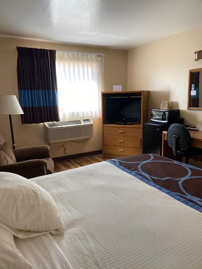 Super 8 By Wyndham Ogallala Exterior foto